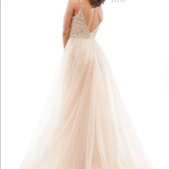 Mesh gold dress size 0 - Picture 3 of 4